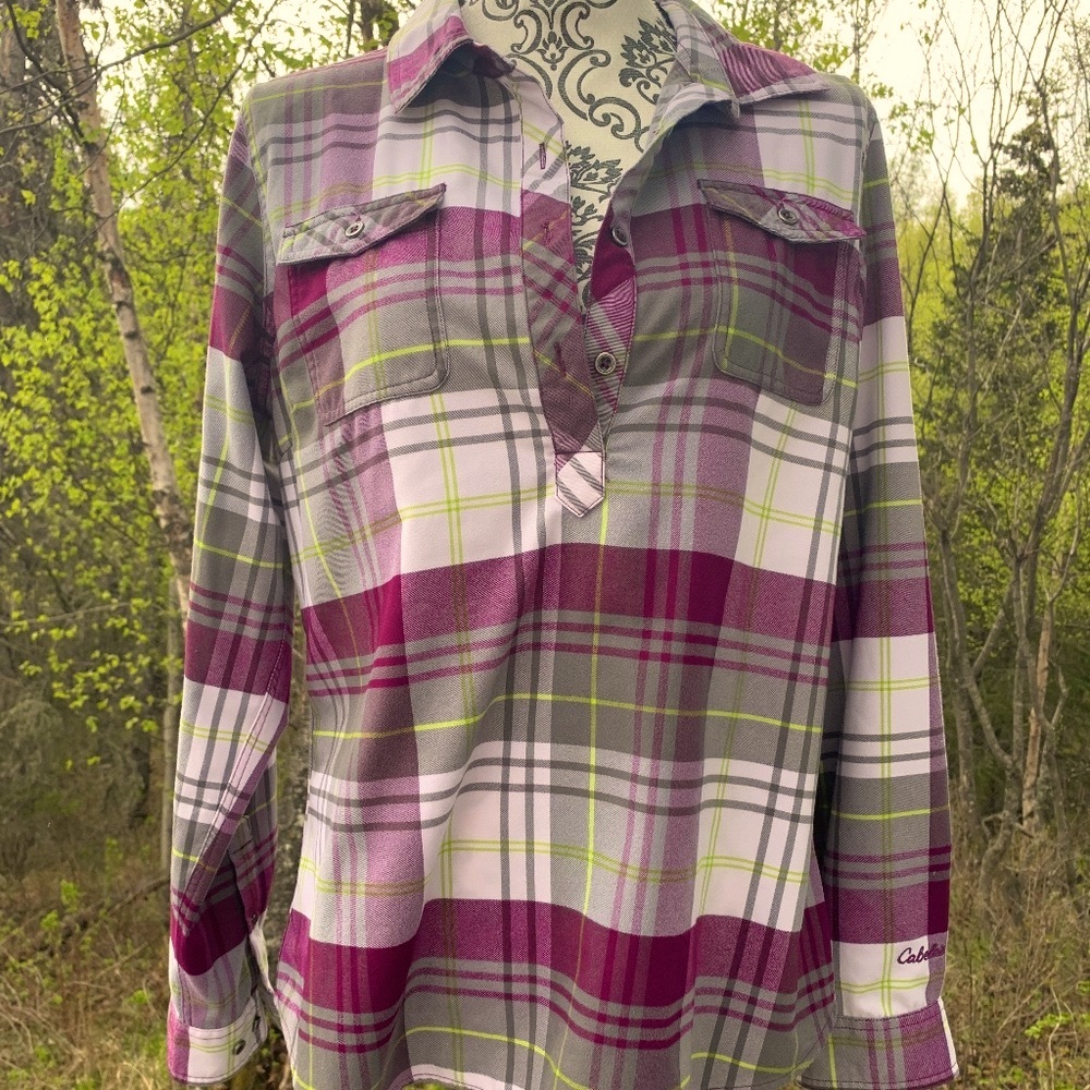 Cabela's Pull Over Shirt